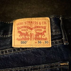 Men’s Levi dark black jeans w36,L30 never been worn